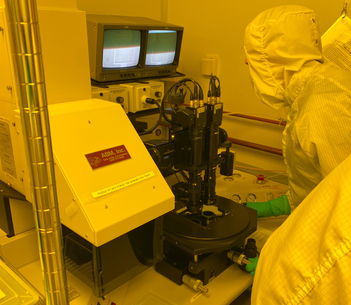 Figure A5: Lab #2 aligning wafer to mask using alignment marks.